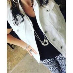 Premier Designs Nice Threads necklace